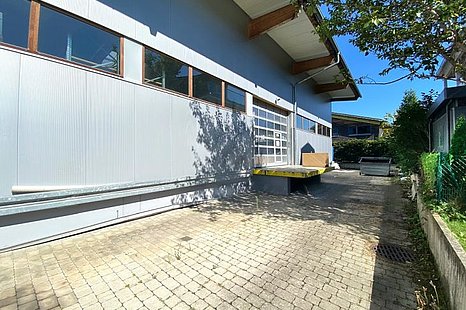 Wolfratshausen, ca. 1.325 m² hochwertige Lagerfläche, Showroom & Büro im Alleinauftrag zu vermieten