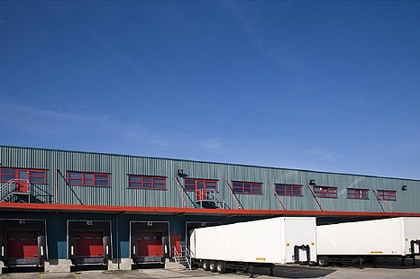 Oldenburg, ca. 13.000 m² teilbare Lager- & Logistikfläche zu vermieten