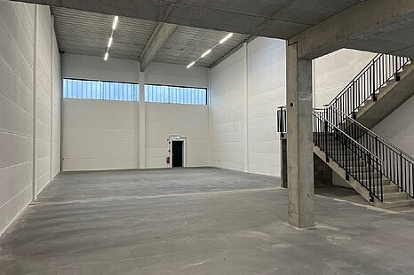 Jenfeld, ca. 380 m² große, hochwertige Halle mit Büro zum Erstbezug